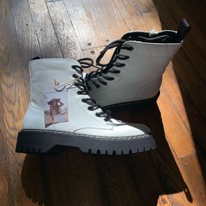 Sincerely Jules size 8 combat boots